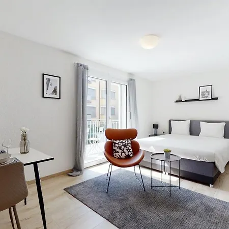 Furnished Studio #203 - Swiss Lejlighed